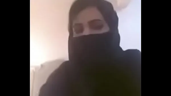 Arab Girl Showing Boobs on Webcam Phim mới mới