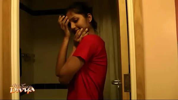Nya Super Hot Indian Babe Divya In Shower - Indian Porn färska filmer
