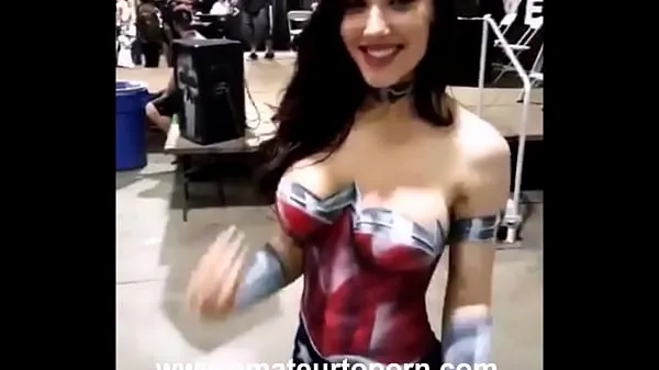 نئی Naked Wonder Woman body painting,amateur teen تازہ فلمیں