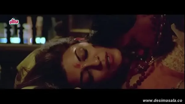 ภาพยนตร์ใหม่desimasala.co - Hot Scenes Of Mithun And Sushmita Sen From Chingaariสดใหม่