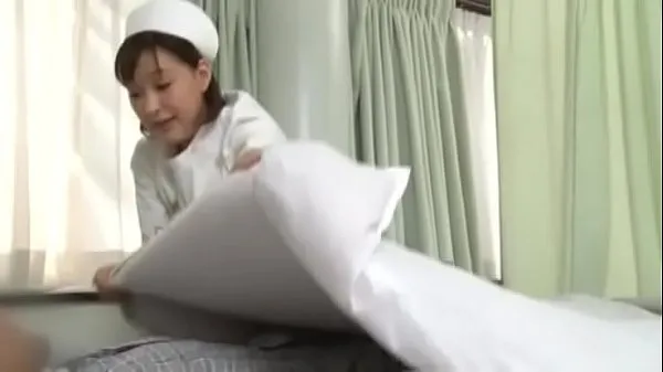 新的 Sexy japanese nurse giving patient a handjob 新鲜电影