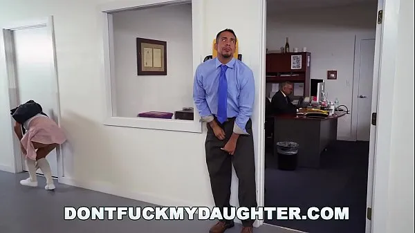 Nya DON'T FUCK MY step DAUGHTER - Bring step Daughter to Work Day ith Victoria Valencia färska filmer
