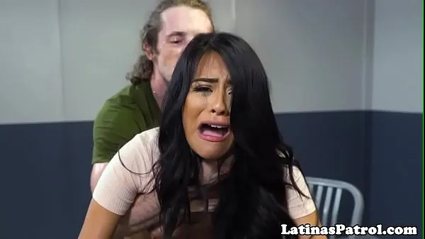 Undocumented latina drilled by border officer Phim mới mới