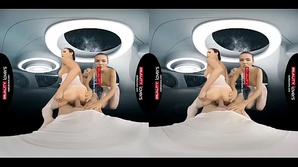 Nuovi RealityLovers - Foursome Fuck in Outer Spacefilm nuovi