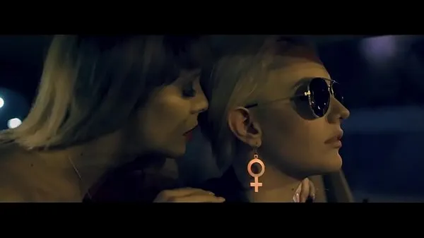 Amazing Lesbian Scene featuring Kenna James and Cherie DeVille (GirlCore) High Production Film baru yang segar