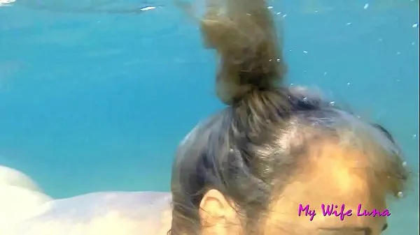 This Italian MILF wants cock at the beach in front of everyone and she sucks and gets fucked while underwater Filem baharu baharu