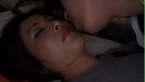 Nieuwe Japanese Got Fucked by Her Boy While She Was s nieuwe films