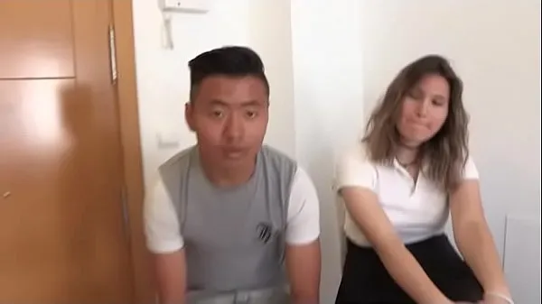Alexia and her big dicked friend teach about sex to inexperienced teens Phim mới mới
