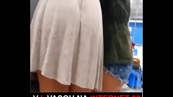 Uusia Hot kings busted in the street with short skirts and big ass prohibited videos tuoretta elokuvaa