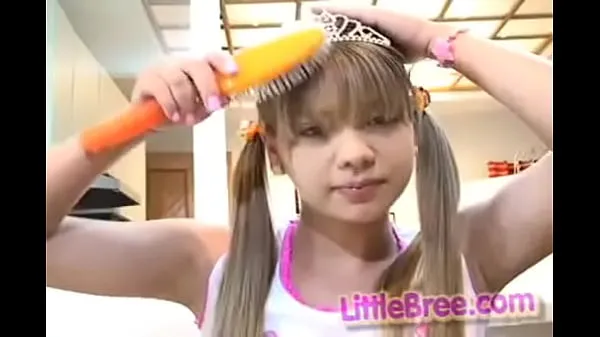 Little Bree gets naked and invites you to come see her vagina Phim mới mới