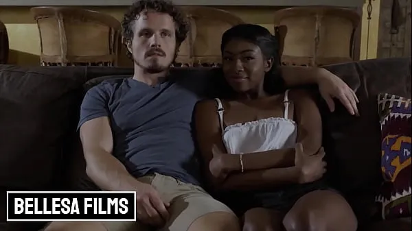 Nye Beautiful (Amari Anne) Gets Sensual With (Robby Echo) On The Couch - Bellesa friske film