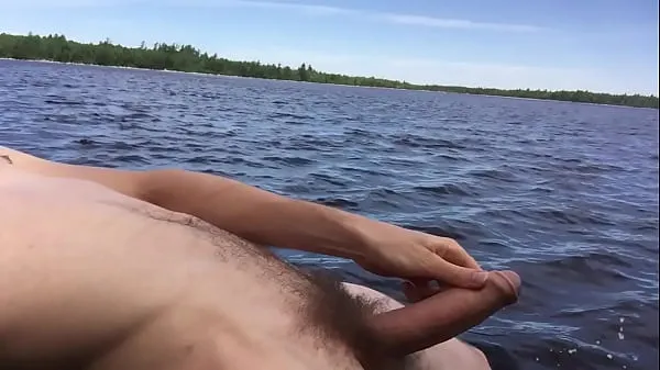 Nye BF's STROKING HIS BIG DICK BY THE LAKE AFTER A HIKE IN PUBLIC PARK ENDS UP IN A HUGE 11 CUMSHOT EXPLOSION!! BY SEXX ADVENTURES (XVIDEOS ferske filmer