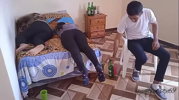 the best action movie part 2: after arriving home with my wife's cuckold and her friend we fucked to have a good time while my wife can't see us Phim mới mới