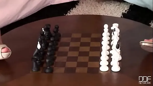 Hot lesbian chess game in bed Filem baharu baharu