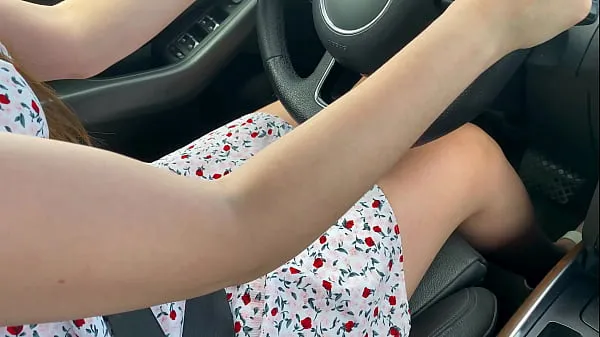 Nye Stepmother: - Okay, I'll spread your legs. A young and experienced stepmother sucked her stepson in the car and let him cum in her pussy friske film