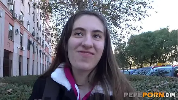 Nouveaux Amateur de 18 ans, Carolina Lorca apprend quelques LEÇONS DE SEXE de PepePorn nouveaux films