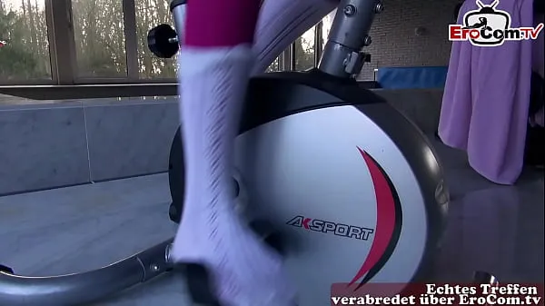 Nya german petite blonde athletic fitness slut with pink leggings färska filmer