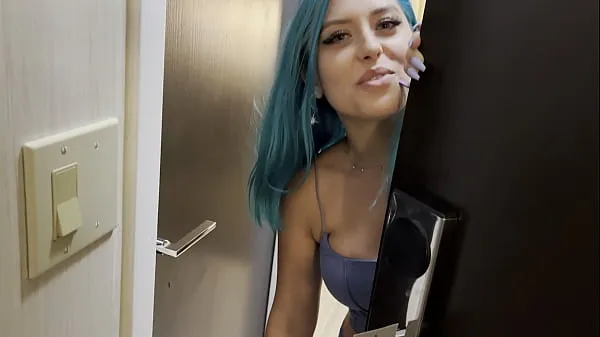 Casting Curvy: Blue Hair Thick Porn Star BEGS to Fuck Delivery Guy Phim mới mới