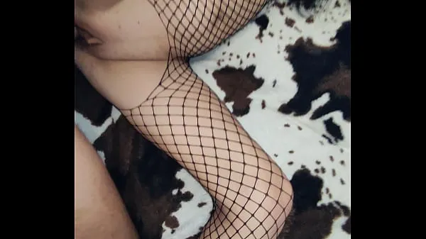 Nye in erotic mesh bodysuit and heels ferske filmer