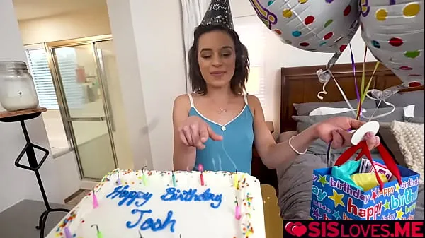 Joshua Lewis celebrates birthday with Aria Valencia's delicious pussy Film baru yang segar