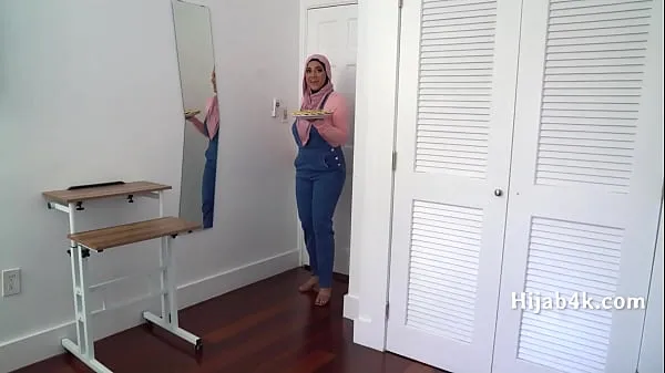 Neue Corrupting My Chubby Hijab Wearing StepNiecefrische Filme
