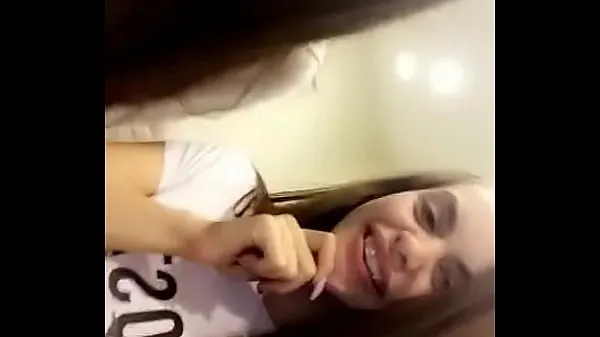anyone know her name or more content Phim mới mới