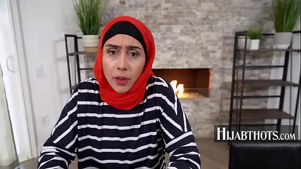 Nye Stepmom In Hijab Learns What American MILFS Do- Lilly Hall ferske filmer