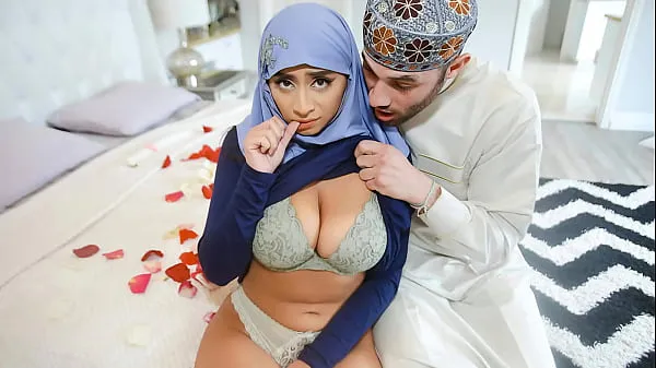 New Arab Husband Trying to Impregnate His Hijab Wife - HijabLust fresh Movies