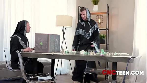 DND Cosplay Anal Freeuse Playing A Board Game Phim mới mới