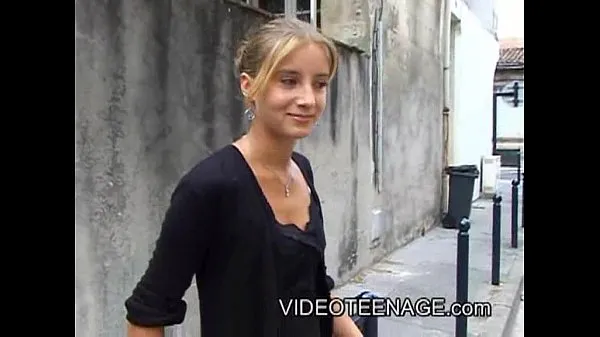 Nya 18 years old blonde teen first casting färska filmer