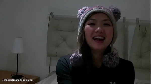 Asian teen Harriet Sugarcookie's 1st DP video Film baru yang segar